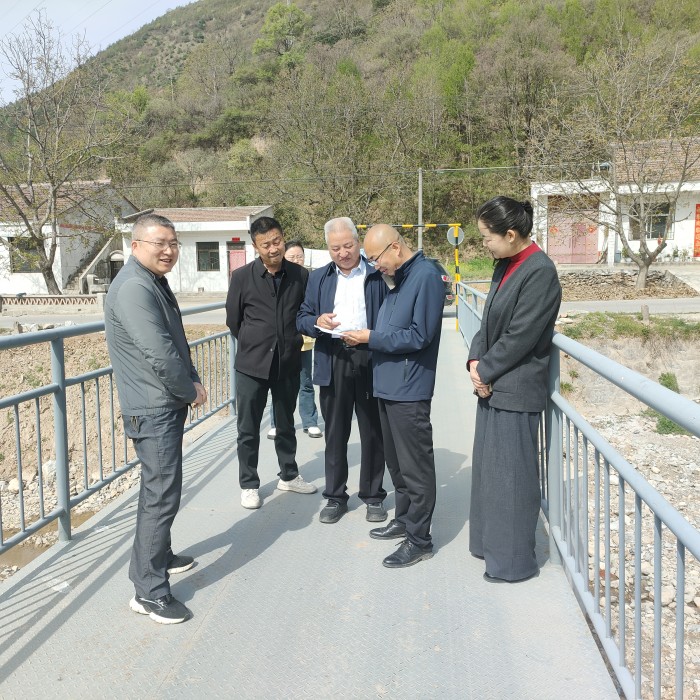 县慈善协会联合县农业农村和林业水利局实地...